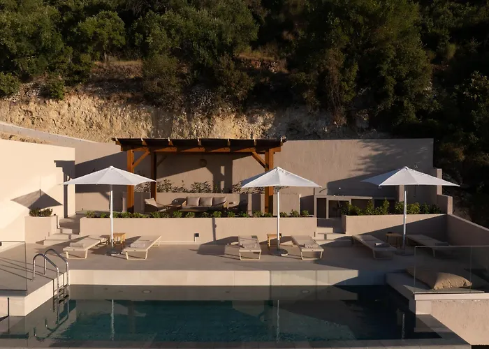 فيلة Thaleri Pyrgi (Corfu)